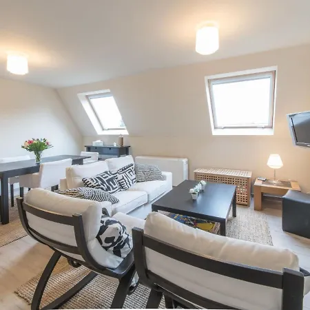 Zen Aan Zee Apartment *